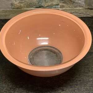 PYREX | Vintage Tan Mixing Bowl | 323 Clear Bottom
